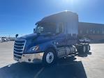 Used 2020 Freightliner Cascadia Detroit DD15AT Semi Truck with Sleeper Cab for sale #360779 - photo 3