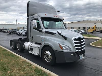 Used 2020 Freightliner Cascadia Detroit DD15AT Semi Truck for sale #360910 - photo 1