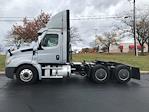 Used 2020 Freightliner Cascadia Detroit DD15AT Semi Truck for sale #360910 - photo 4