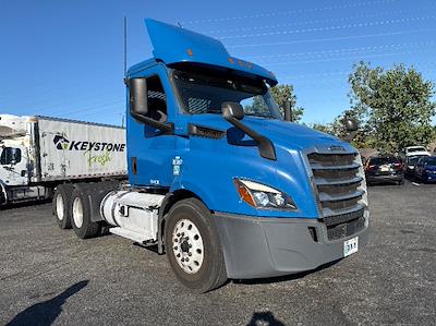 Used 2020 Freightliner Cascadia Detroit DD13 Semi Truck for sale #360957 - photo 1