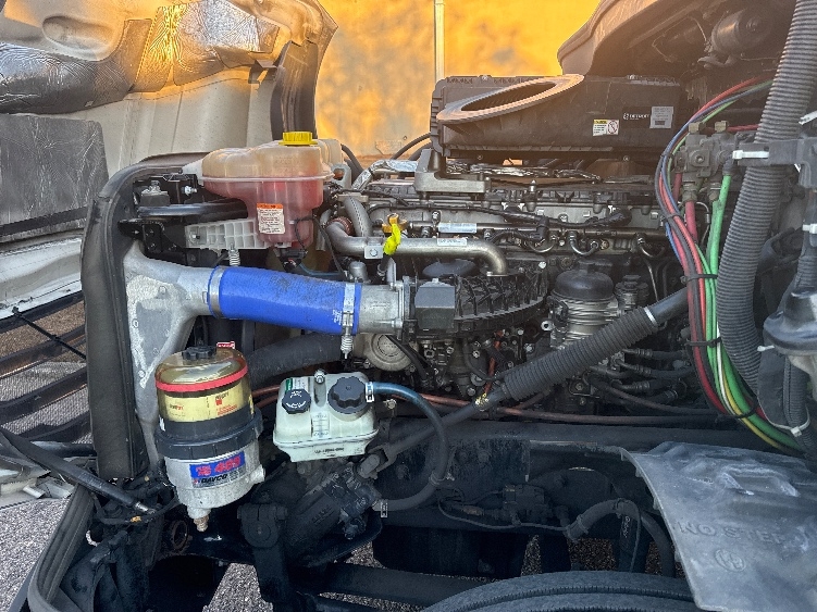 Used 2020 Freightliner Cascadia - photo 18