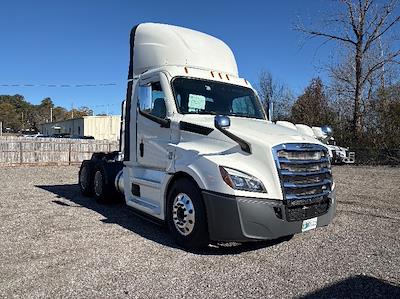 Used 2020 Freightliner Cascadia Detroit DD13 Semi Truck for sale #361035 - photo 1