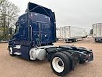 Used 2020 Freightliner Cascadia Detroit DD15AT Semi Truck with Sleeper Cab for sale #361082 - photo 5