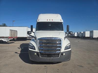 Used 2020 Freightliner Cascadia Detroit DD15AT Semi Truck with Sleeper Cab for sale #361238 - photo 2