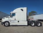 Used 2020 Freightliner Cascadia Detroit DD15AT Semi Truck with Sleeper Cab for sale #361238 - photo 4