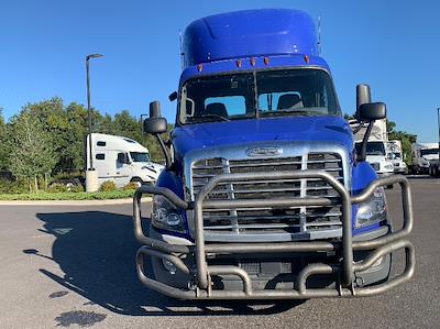 Used 2020 Freightliner Cascadia Detroit DD13 Semi Truck for sale #361391 - photo 2