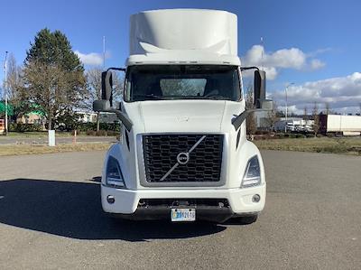 Used 2020 Volvo VNR - photo 1