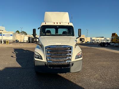 Used 2020 Freightliner Cascadia Detroit DD13 Semi Truck for sale #361796 - photo 2