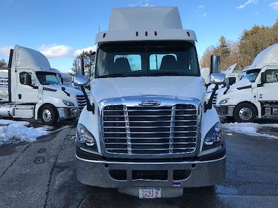 Used 2020 Freightliner Cascadia - photo 1