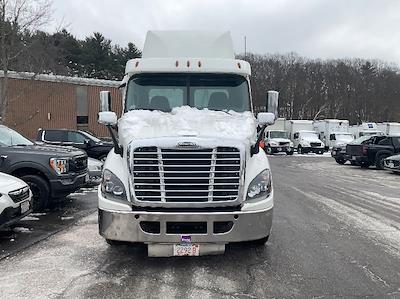 Used 2020 Freightliner Cascadia - photo 1