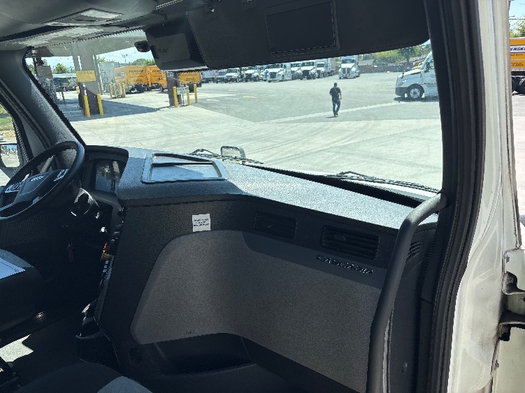 Used 2020 Freightliner Cascadia - photo 16