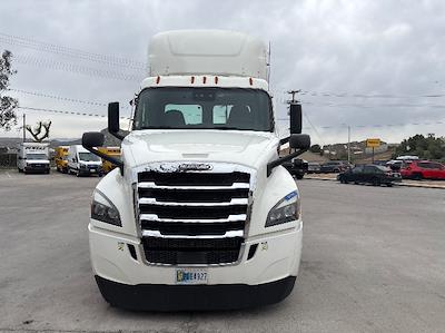 Used 2020 Freightliner Cascadia - photo 1