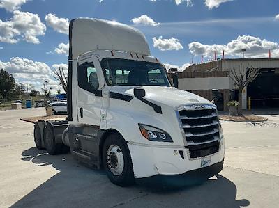 Used 2020 Freightliner Cascadia - photo 1