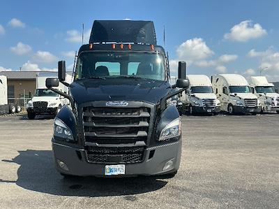 Used 2020 Freightliner Cascadia Detroit DD13 Semi Truck for sale #362596 - photo 2