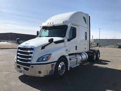 Used 2020 Freightliner Cascadia - photo 1