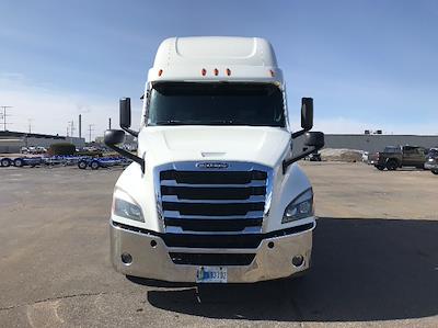 Used 2020 Freightliner Cascadia - photo 1