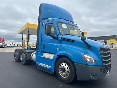 Used 2020 Freightliner Cascadia Detroit DD15AT Semi Truck for sale #362705 - photo 1