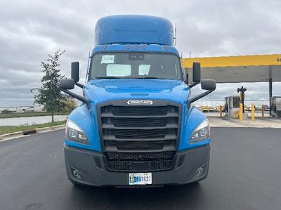 Used 2020 Freightliner Cascadia Detroit DD15AT Semi Truck for sale #362705 - photo 2