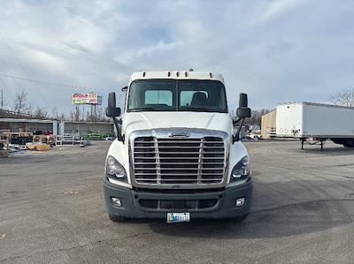 Used 2020 Freightliner Cascadia Detroit DD15 Semi Truck for sale #362785 - photo 2