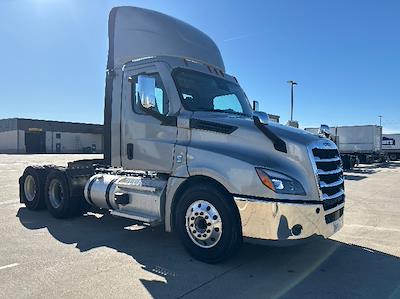 Used 2020 Freightliner Cascadia Detroit DD13 Semi Truck for sale #363132 - photo 1