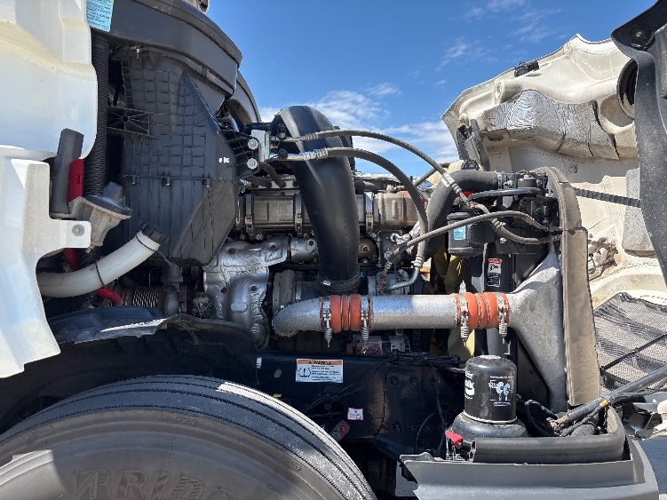 Used 2020 Freightliner Cascadia - photo 22