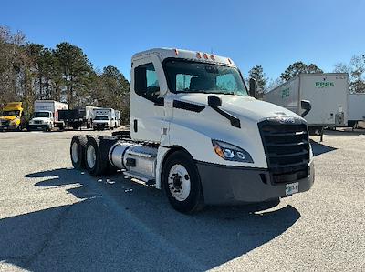 Used 2020 Freightliner Cascadia Detroit DD13 Semi Truck for sale #363554 - photo 1