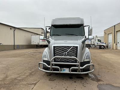 Used 2020 Volvo VNL - photo 1