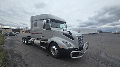 Used 2020 Volvo VNL - photo 1