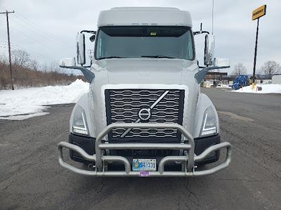 Used 2020 Volvo VNL - photo 1