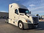 Used 2021 Freightliner Cascadia Detroit DD15AT Semi Truck with Sleeper Cab for sale #363788 - photo 1