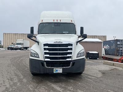 Used 2021 Freightliner Cascadia Detroit DD15AT Semi Truck with Sleeper Cab for sale #363789 - photo 2