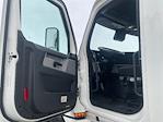 Used 2021 Freightliner Cascadia Detroit DD15AT Semi Truck with Sleeper Cab for sale #363792 - photo 8