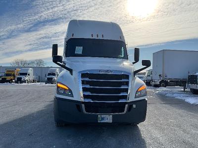 Used 2021 Freightliner Cascadia - photo 1