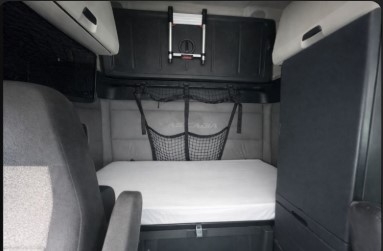 Used 2020 Freightliner Cascadia - photo 18