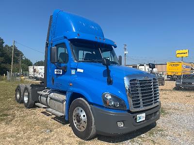 Used 2020 Freightliner Cascadia Detroit DD13 Semi Truck for sale #363963 - photo 1