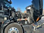 Used 2020 Freightliner Cascadia Detroit DD15AT Semi Truck with Sleeper Cab for sale #364143 - photo 18
