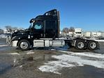 Used 2020 Freightliner Cascadia Detroit DD15AT Semi Truck with Sleeper Cab for sale #364143 - photo 4