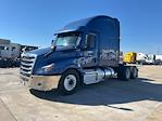 Used 2020 Freightliner Cascadia Detroit DD15AT Semi Truck with Sleeper Cab for sale #364258 - photo 3