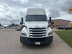 Used 2020 Freightliner Cascadia Detroit DD15AT Semi Truck with Sleeper Cab for sale #364696 - photo 2