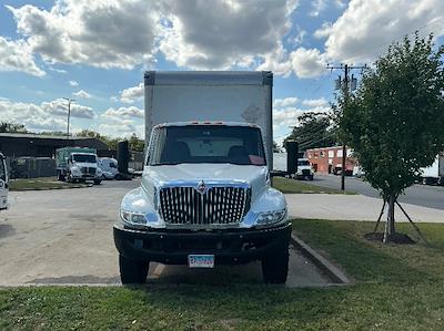 Used 2020 International MV Box Truck with Liftgate for sale #364720 - photo 2