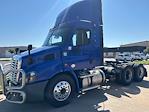 Used 2020 Freightliner Cascadia Detroit DD13 Semi Truck for sale #364735 - photo 3