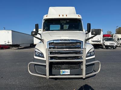 Used 2020 Freightliner Cascadia Detroit DD13 Semi Truck for sale #365664 - photo 2