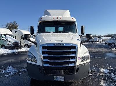 Used 2020 Freightliner Cascadia Detroit DD13 Semi Truck for sale #365675 - photo 2