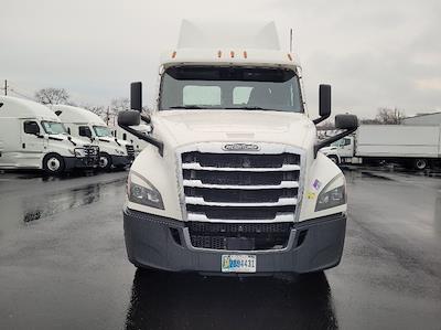 Used 2020 Freightliner Cascadia Detroit DD13 Semi Truck for sale #365676 - photo 2