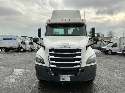 Used 2020 Freightliner Cascadia - photo 1