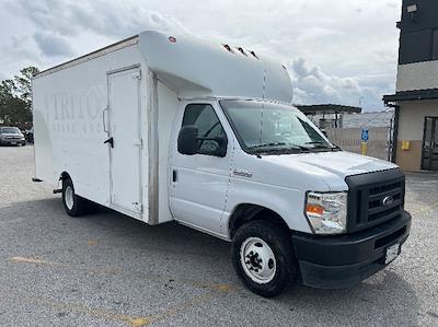 Used 2021 Ford E-350 - photo 1