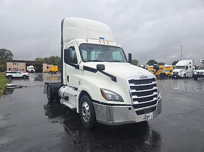 Used 2020 Freightliner Cascadia Detroit DD15AT Semi Truck for sale #366361 - photo 1