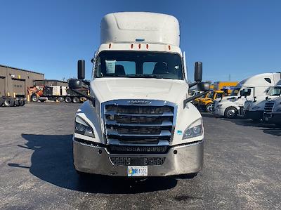 Used 2020 Freightliner Cascadia Detroit DD15AT Semi Truck for sale #366367 - photo 2