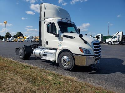 Used 2020 Freightliner Cascadia Detroit DD15AT Semi Truck for sale #366368 - photo 1