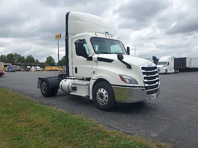 Used 2020 Freightliner Cascadia Detroit DD15AT Semi Truck for sale #366369 - photo 1